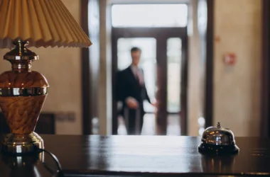 Harnessing AI and Automation: How Hotel Technology is Revolutionizing Guest Experience in 2025